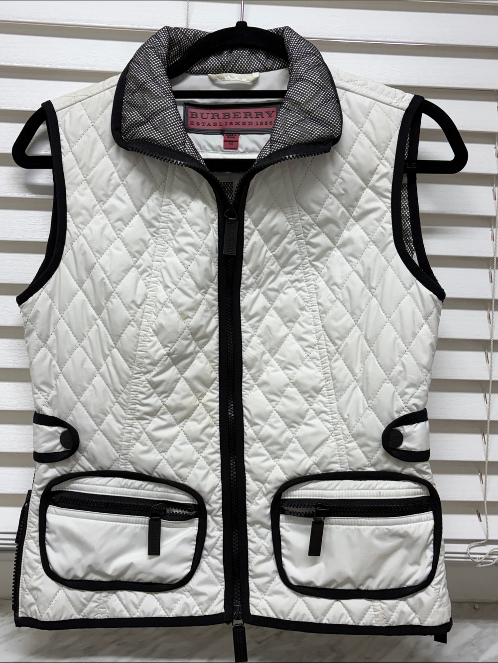 Burberry White Quilted Sleeveless Vest with Black Trim